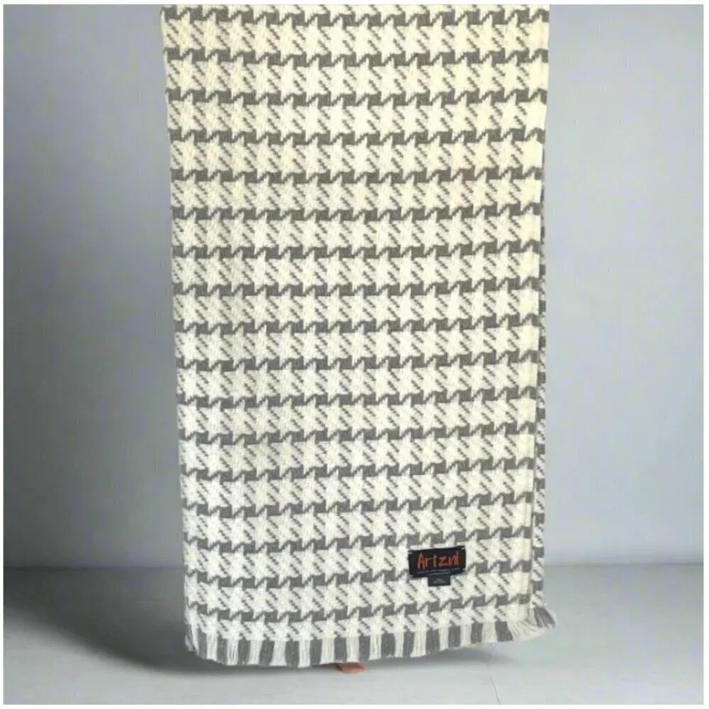 ARTZNL 100% Baby Alpaca Houndstooth Throw Blanket Large Soft Warm Luxury Gray